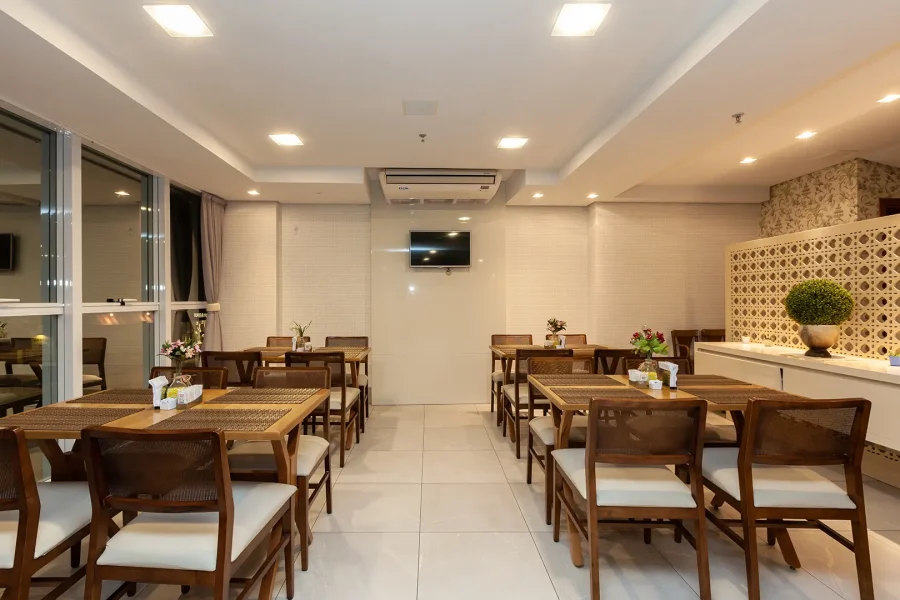 Café da Manhã - Mezanino