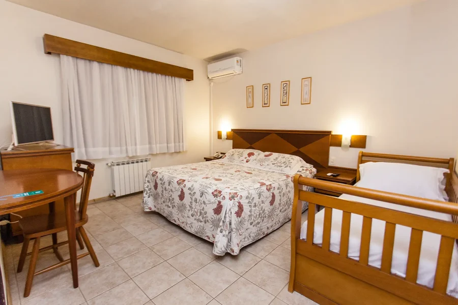 Apartamento Casal + 1 Cama